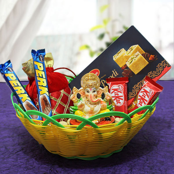 Diwali Gift Baskets - Buy/Send Diwali Gift Baskets Online | Giftalove