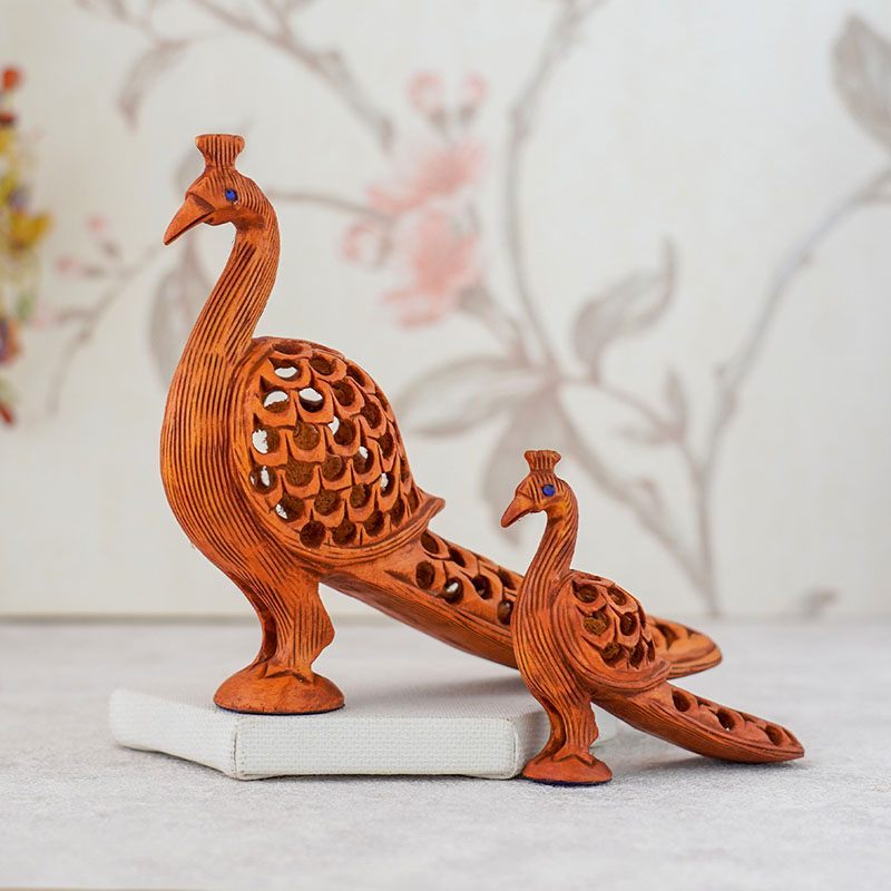 Send Adorable Set Of Wooden Peacocks For Home Decor Online GAL23   Adorable Set Of Wooden Peacocks For Home Decor 1 