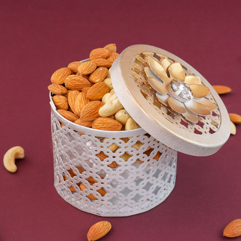 Send Dry Fruits Gift Pack for New Year Online GAL22109899 Giftalove