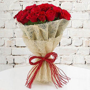 Bunch of 30 Long Stem Red Roses