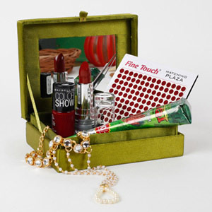 Green Wooden Box Cosmetics Gift Combo