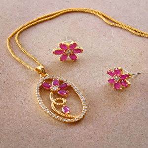 Gold Plated Fabulous Flowery Ruby Pendant Set