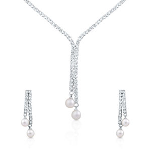 Oviya Lustrous Pearl Necklace Set