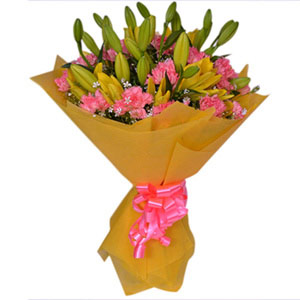 Fancy Bouquet of Yellow Lilies & Pink Carnations