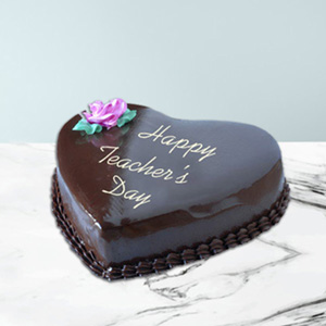 Heartwarming Chocolate Cake 