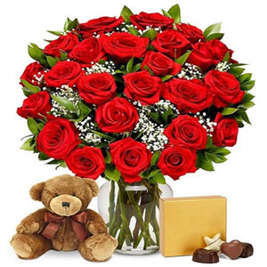 Rose Bouquet with Chocolates N Teddy