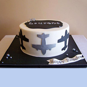 Black and White Pilot cake