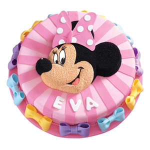 Cute Minnie Mouse Themed Cake
