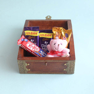 Jewelry Box with Teddy and Chocolates 
