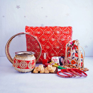 Karwa Chauth Pooja Gift Set with Dry fruits and Pista Cookies