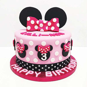 Lusicious Minnie Mouse Cake
