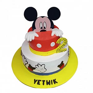 Mickey Mouse Pineapple Fondant Cake
