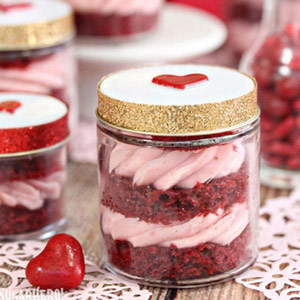 Red Velvet Jar Cake