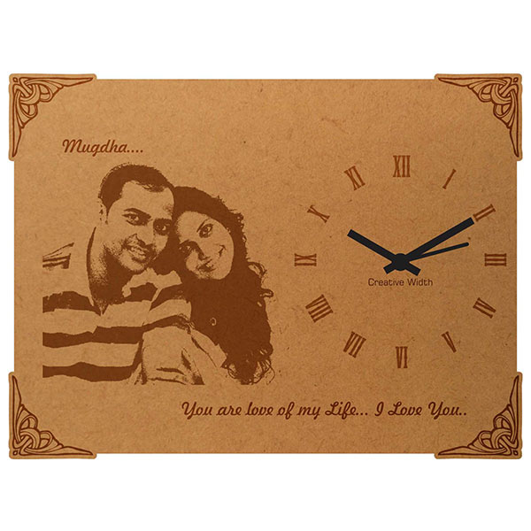 Send Love Engraved Table Clock Online