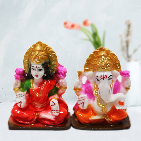 Send Little Laxmi Ganesha Online