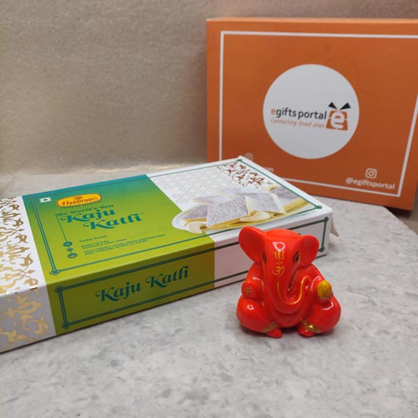 Send Kaju katli and Ganesh idol gift box Online
