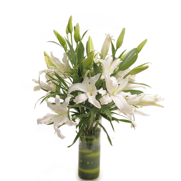 Send White Oriental Lilies in Glass Vase Online