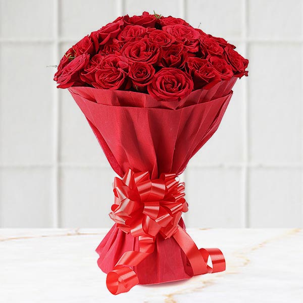 Send Romantic 30 Red Roses Online