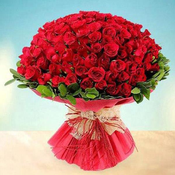 Send 100 Red Roses Bouquet Online
