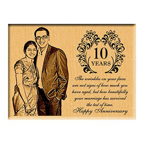 Send Best Wedding Anniversary Gifts ideas – Personalized Wooden Plaque Online