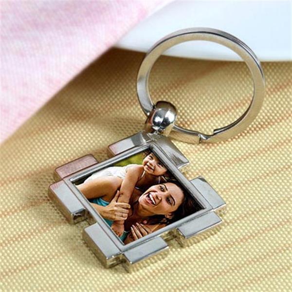 Send Mothers Day Happy Mom Personalized Keychain Online