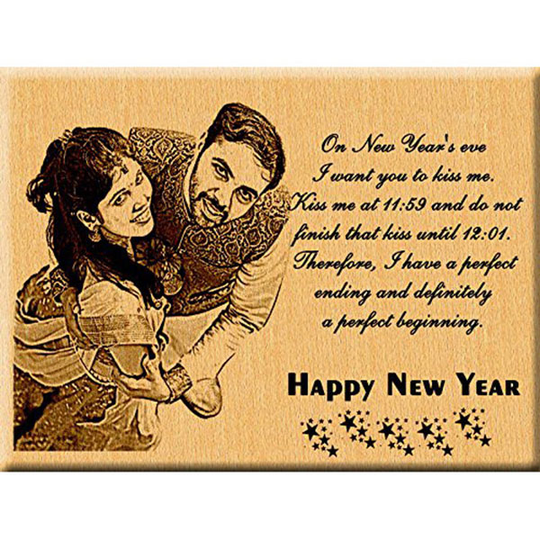 Send New Year Gift Ideas for Wife and Husband - Engraved photo on wood Online