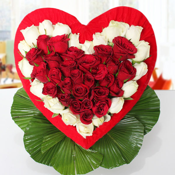 Send Beautiful Mixed Roses Heart Basket Online