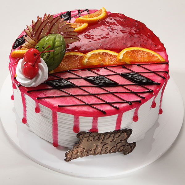 Send Strawberry Fruity Delight Cake Online