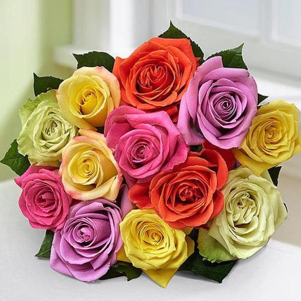 Send 12 Assorted Roses Bouquet Online