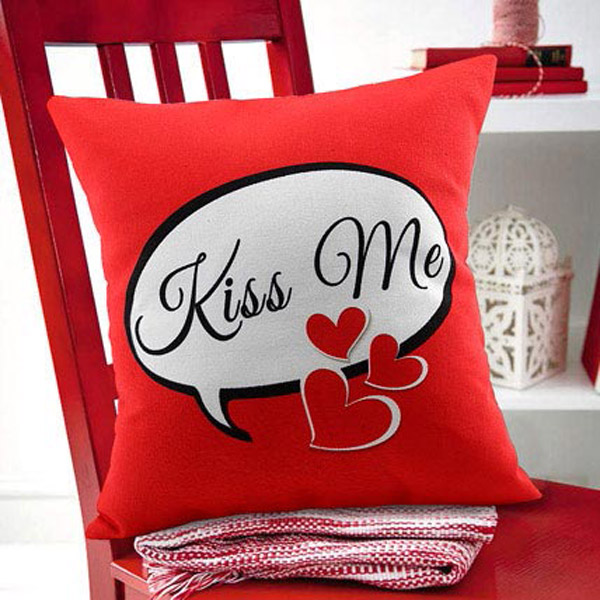 Send Kiss Me Cushion Online