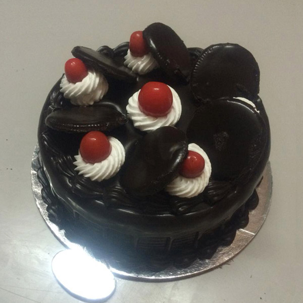 Send Cherries N Chocolate Cake Online