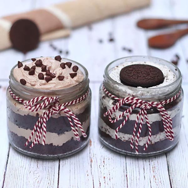 Send Choco Oreo Jar Cake  Online