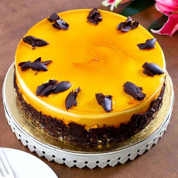 Send Chocolate Topped Mango Cake Online