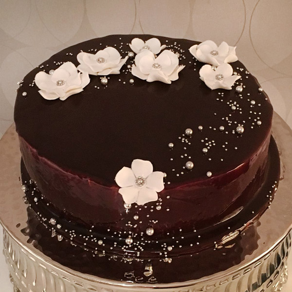 Send Classic Chocolate Cake Online