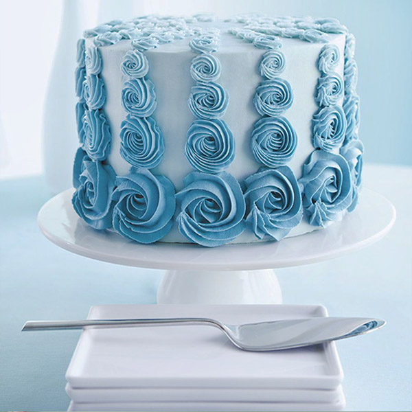 Send Creamy Designer Vanilla Cake Online