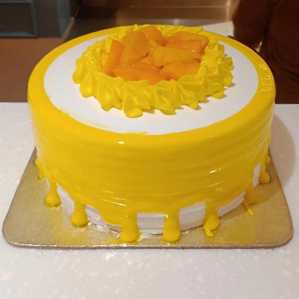 Send Dreamy Creamy Mango Cake Online
