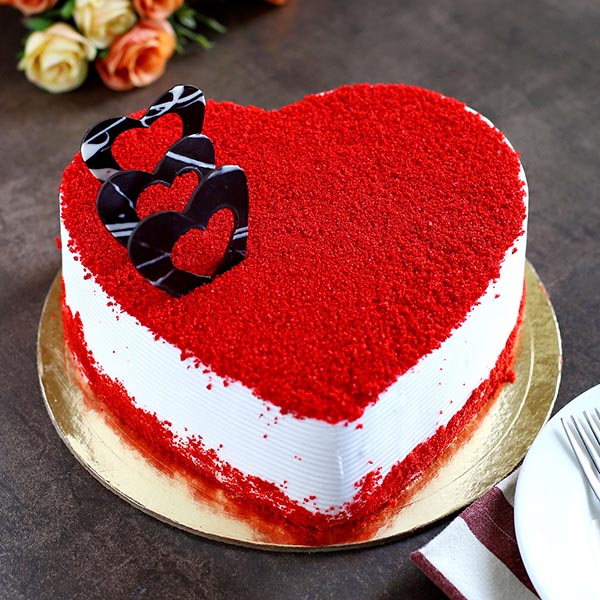 Send Flavours Red Velvet Cake in Heart Shape Online