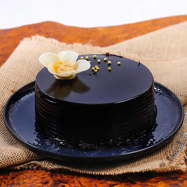Send Floral Chocolate Truffle Cake Online