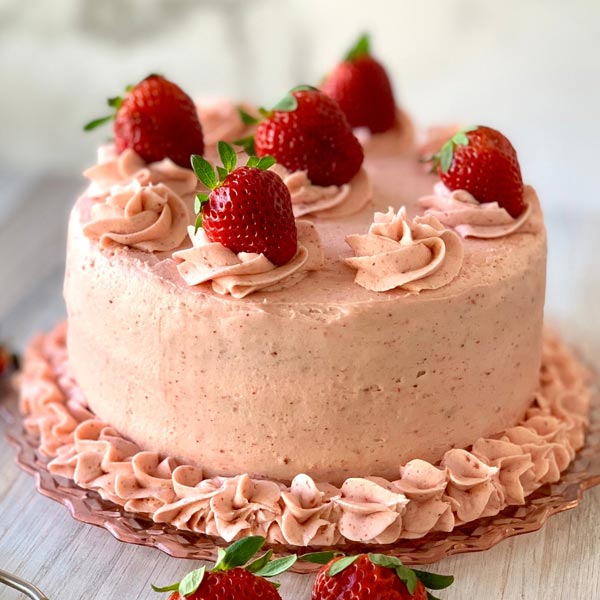 Send Fresh Strawberry Topped Cake Online