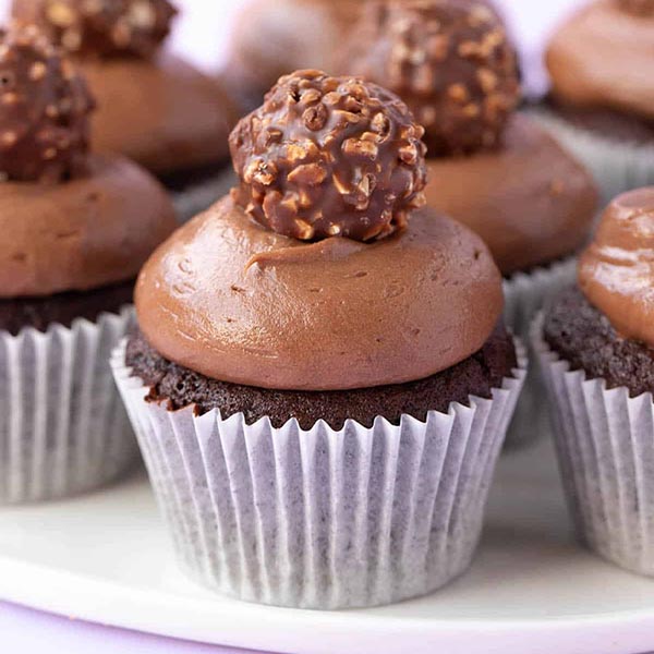 Send Lavish Chocolate Cupcake Online