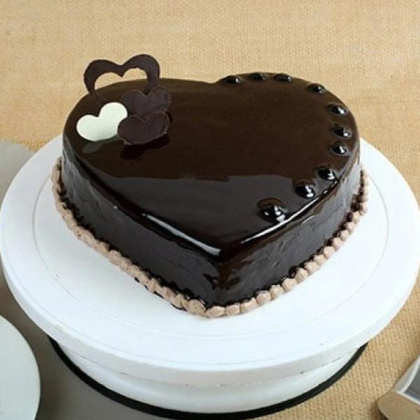 Send Opulent Heart Shape Chocolate Cake  Online