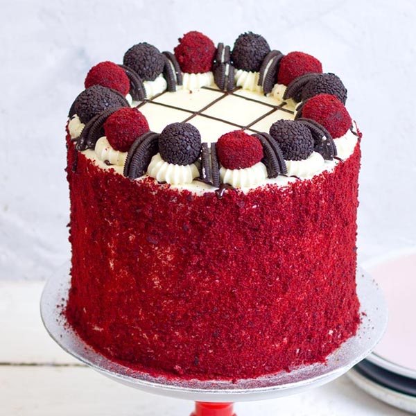 Send Opulent Red Velvet Cake Online