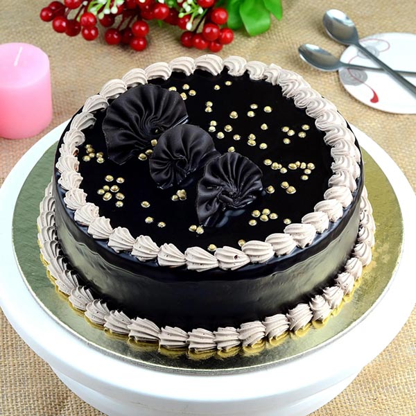 Send Pearly Chocolate Truffle Cake Online
