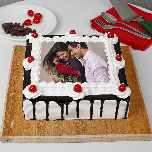 Send Personalized Black Forest Cake Online