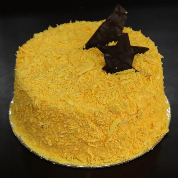 Send Rich N Delicious Mango Cake Online