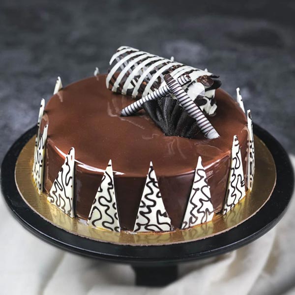 Send Yummy Chocolate Truffle Cake Online